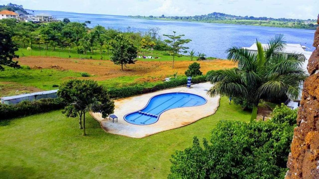 Sky Beach Hotel Wakiso Exterior photo