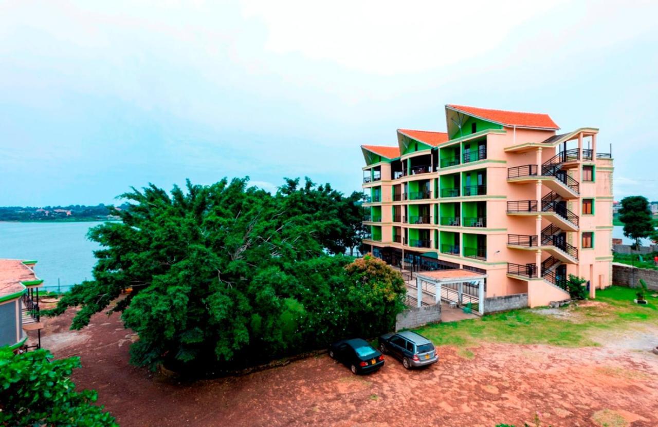 Sky Beach Hotel Wakiso Exterior photo