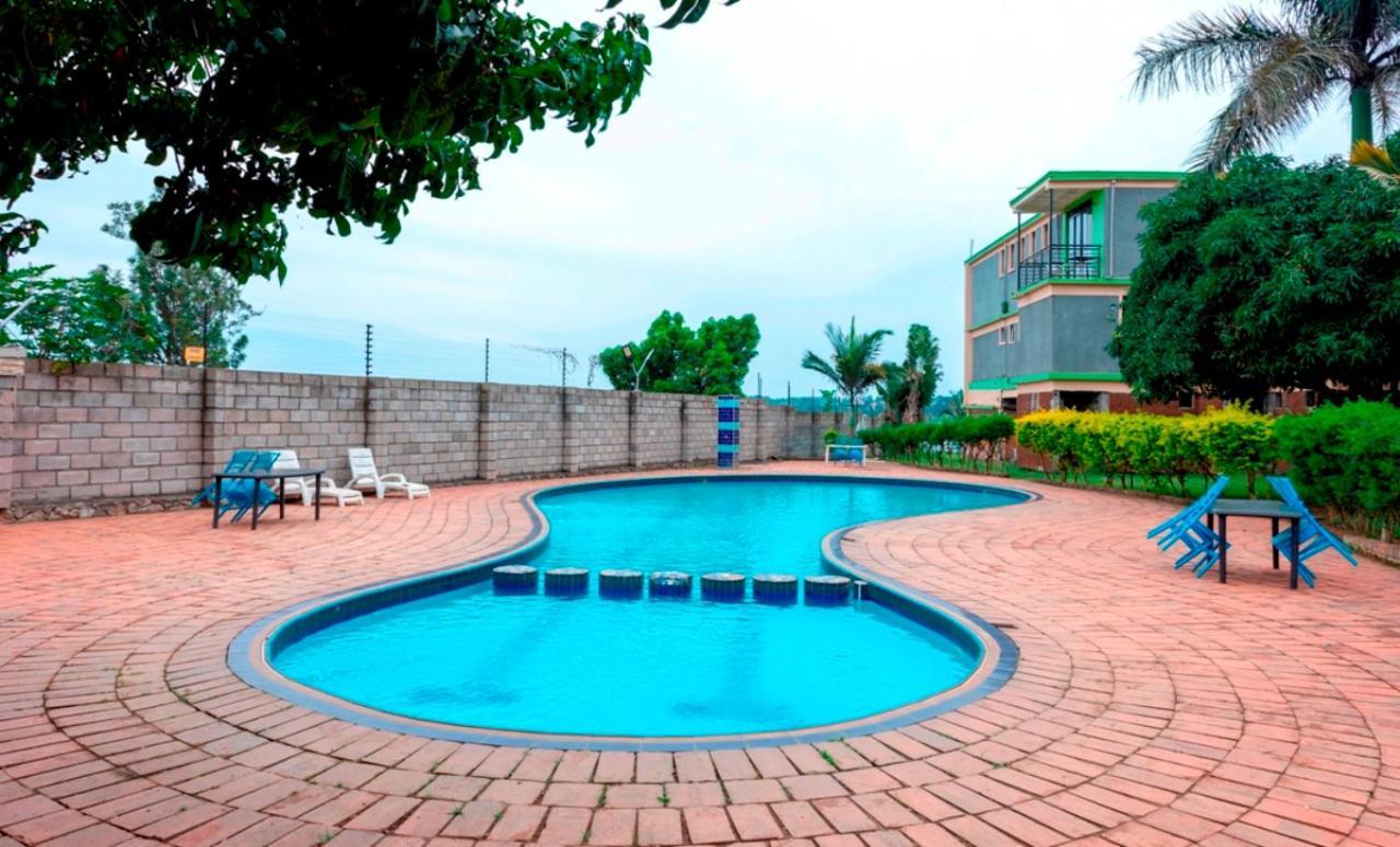 Sky Beach Hotel Wakiso Exterior photo